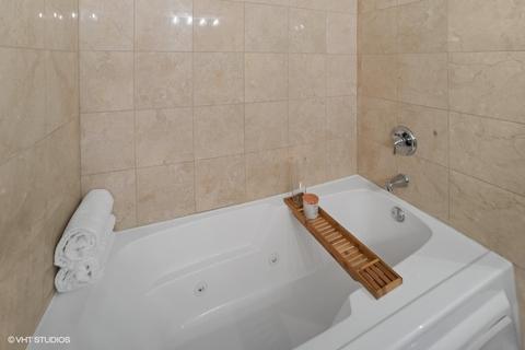 825 E 41st St #3B, Chicago, IL 60653 photo 9