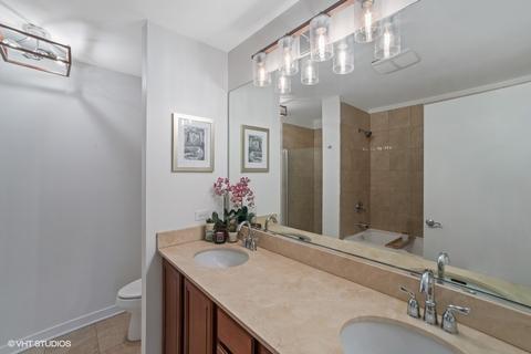825 E 41st St #3B, Chicago, IL 60653 photo 8