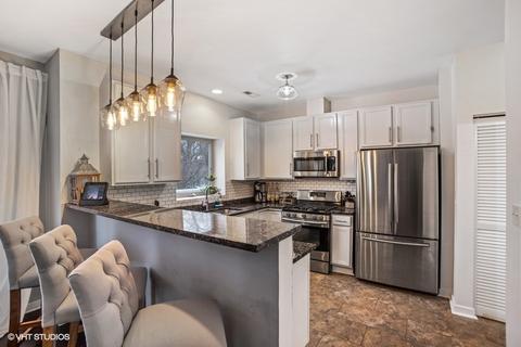 825 E 41st St #3B, Chicago, IL 60653 photo 4