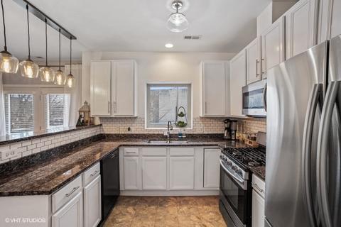 825 E 41st St #3B, Chicago, IL 60653 photo 5