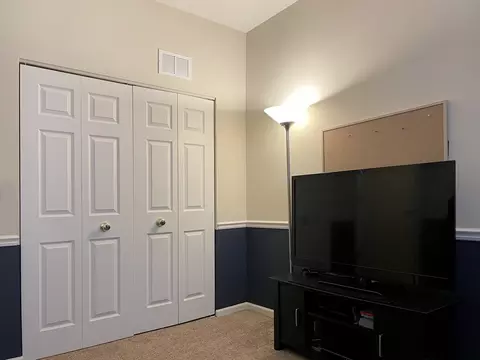 409 Legend Ln, Mchenry, IL 60050 photo 21
