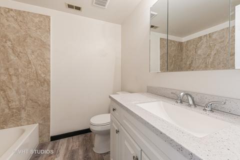 1745 Rand Rd #1, Des Plaines, IL 60016 photo 11