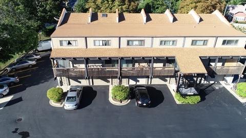 1745 Rand Rd #1, Des Plaines, IL 60016 photo 1
