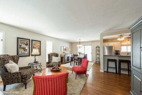 1323 Hillside Ln, Mchenry, IL 60051 photo 5