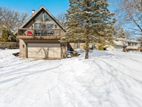 1323 Hillside Ln, Mchenry, IL 60051 photo 1