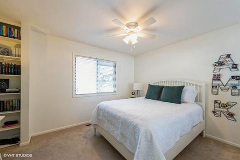 1323 Hillside Ln, Mchenry, IL 60051 photo 9