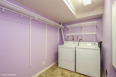 215 Jackson St, Gilberts, IL 60136 photo 17