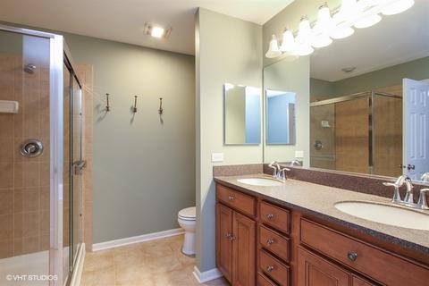 215 Jackson St, Gilberts, IL 60136 photo 14