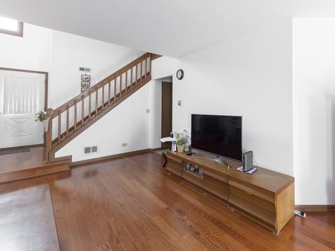 4902 Turnberry Dr, Hoffman Estates, IL 60010 photo 4