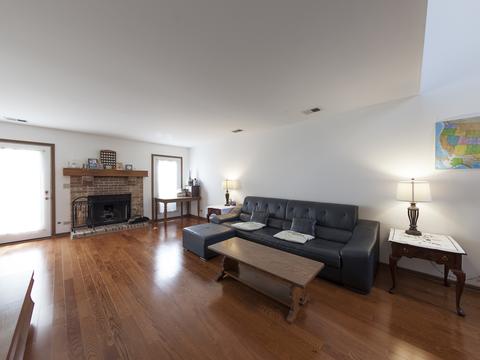 4902 Turnberry Dr, Hoffman Estates, IL 60010 photo 5