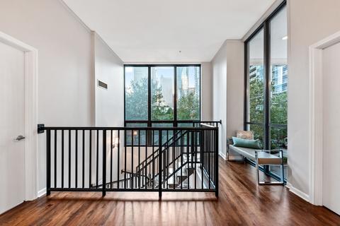 201 N Westshore Dr #105, Chicago, IL 60601 photo 18