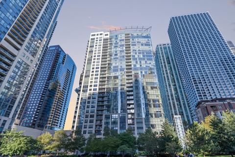 201 N Westshore Dr #105, Chicago, IL 60601 photo 2