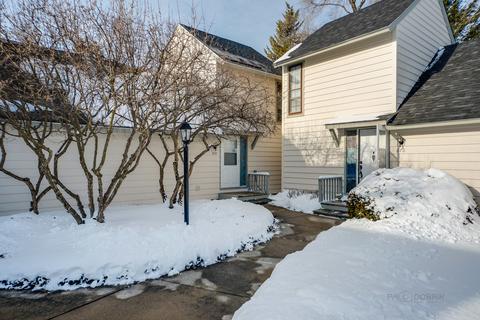 672 Beth Ct, Gurnee, IL 60031 photo 2