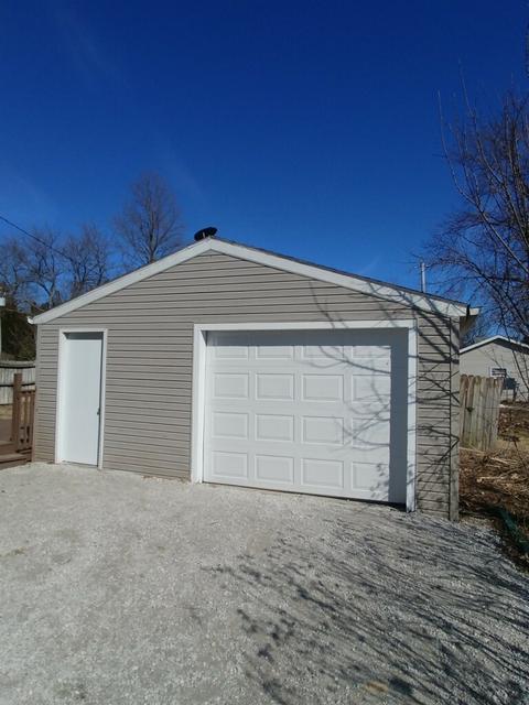 109 N Price St, Downs, IL 61736 photo 20