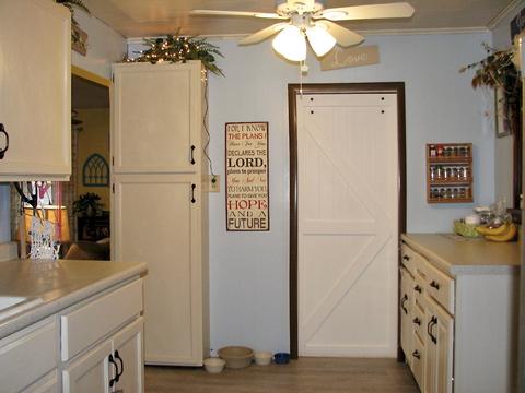 209 E 3rd St, Arthur, IL 61911 photo 12