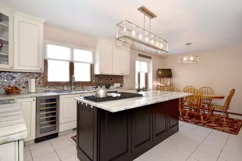 231 N Cardinal Ave, Addison, IL 60101 photo 22
