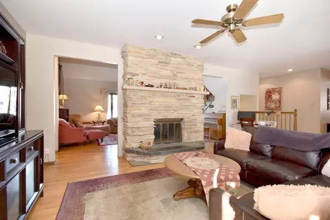 231 N Cardinal Ave, Addison, IL 60101 photo 11