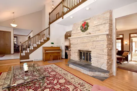 231 N Cardinal Ave, Addison, IL 60101 photo 5