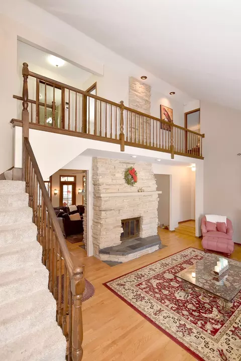 231 N Cardinal Ave, Addison, IL 60101 photo 3