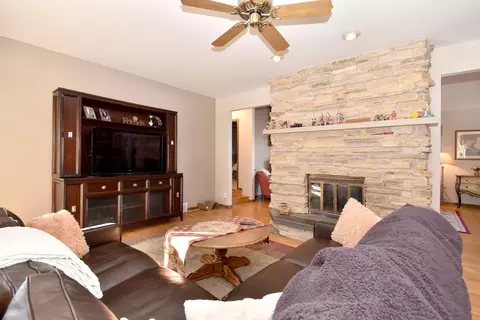 231 N Cardinal Ave, Addison, IL 60101 photo 13