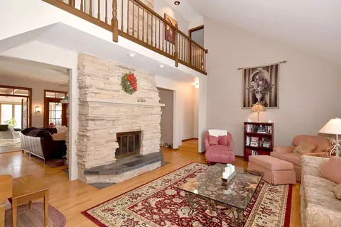 231 N Cardinal Ave, Addison, IL 60101 photo 8