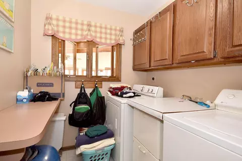 231 N Cardinal Ave, Addison, IL 60101 photo 68