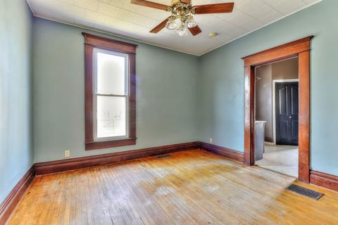 431 S Beech St, Arthur, IL 61911 photo 15