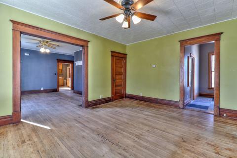 431 S Beech St, Arthur, IL 61911 photo 8