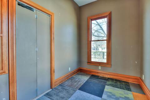 431 S Beech St, Arthur, IL 61911 photo 11