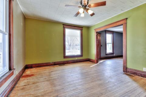 431 S Beech St, Arthur, IL 61911 photo 10