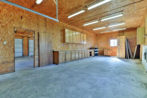 431 S Beech St, Arthur, IL 61911 photo 30