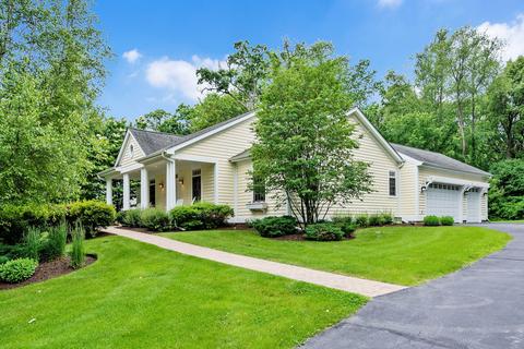 2913 Albert Dr, Mchenry, IL 60050 photo 3