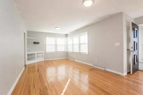 814 Elm St, Bloomington, IL 61701 photo 3