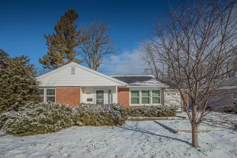 814 Elm St, Bloomington, IL 61701 photo 1