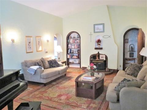 708 E 3rd St, Dixon, IL 61021 photo 3