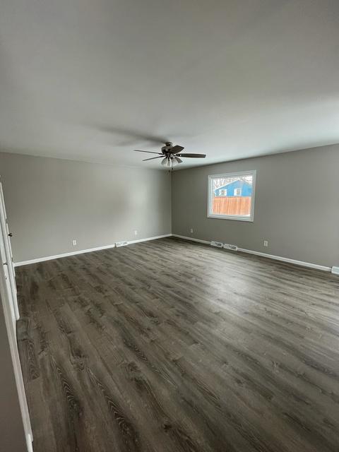 607 Park St, Plano, IL 60545 photo 10