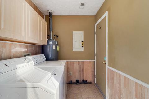 135 E Clay St, El Paso, IL 61738 photo 27