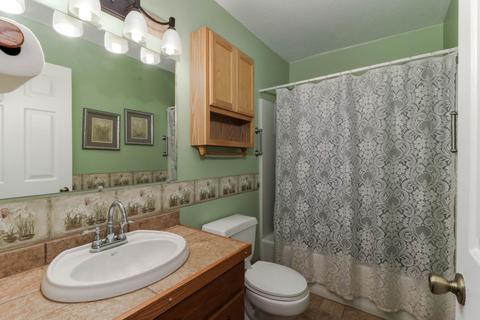 135 E Clay St, El Paso, IL 61738 photo 16