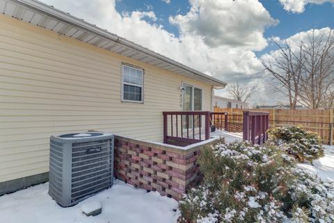 135 E Clay St, El Paso, IL 61738 photo 33