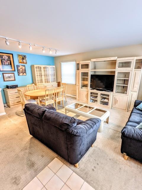 9569 N Sumac Rd, Des Plaines, IL 60016 photo 4