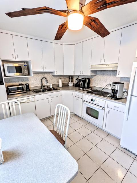 9569 N Sumac Rd, Des Plaines, IL 60016 photo 9