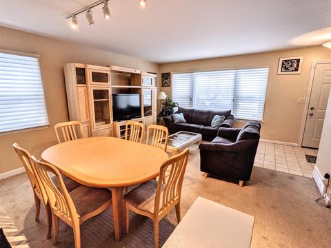9569 N Sumac Rd, Des Plaines, IL 60016 photo 5