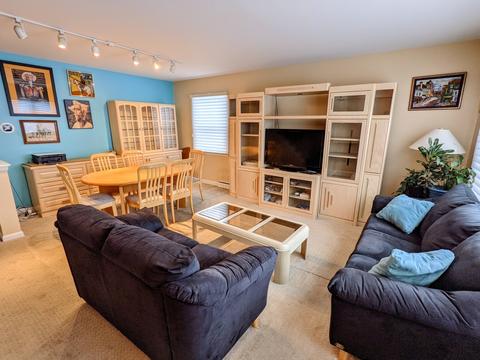 9569 N Sumac Rd, Des Plaines, IL 60016 photo 3