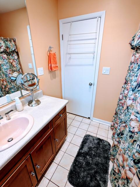 9569 N Sumac Rd, Des Plaines, IL 60016 photo 28