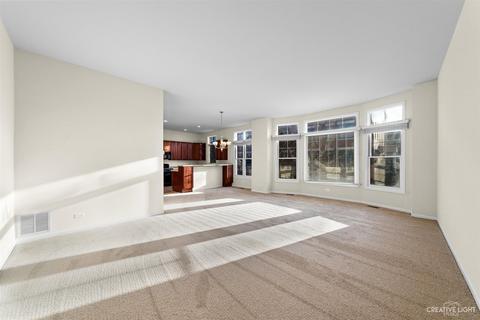 133 Dawson Dr, Elgin, IL 60120 photo 3
