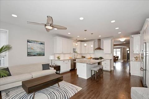 4847 N Seeley Ave, Chicago, IL 60625 photo 9