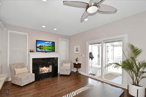 4847 N Seeley Ave, Chicago, IL 60625 photo 8