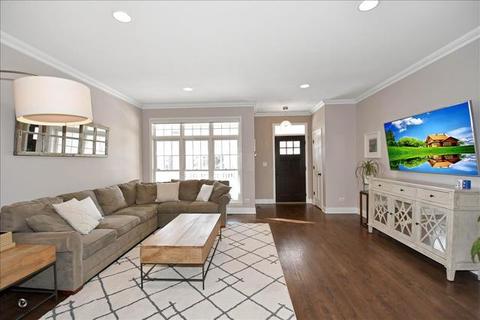 4847 N Seeley Ave, Chicago, IL 60625 photo 3