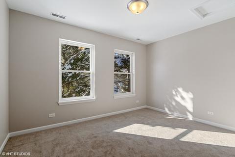 5202 W Pulaski Rd, Mchenry, IL 60050 photo 11