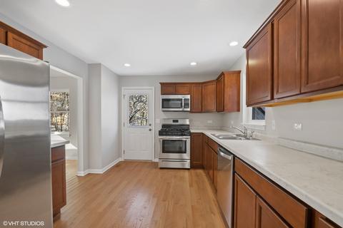 5202 W Pulaski Rd, Mchenry, IL 60050 photo 5